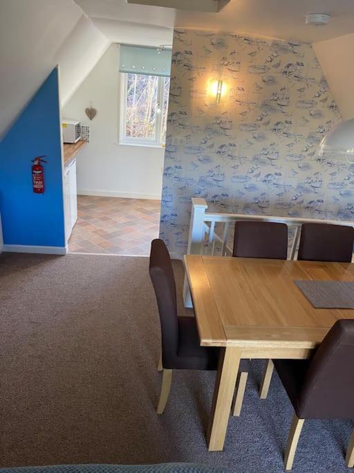 3 Bedroom Lodge With Hot Tub On Lovely Quiet Holiday Park In Cornwall Gunnislake Esterno foto
